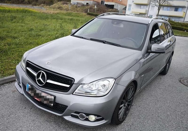 Grau Gebraucht 2012 Mercedes C220 Avantgarde Kombi | € 7.999 (Fairer Preis) - Bild 1/4