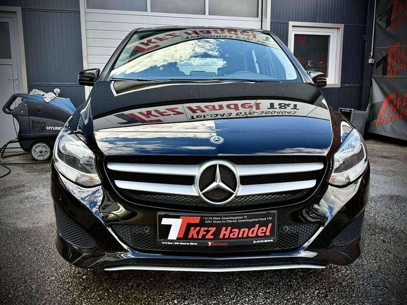 Gebraucht Mercedes B180 109 PS (80 kW) 2018 Schwarz Van / Kleinbus