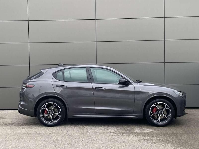 Gebraucht Alfa Romeo Stelvio Ti 209 PS (153 kW) 2024 Grau SUV