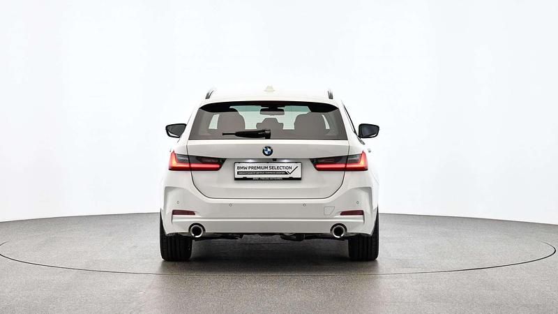 Gebraucht BMW 320 Efficient Dynamics 190 PS (139 kW) 2024 Weiß Kombi