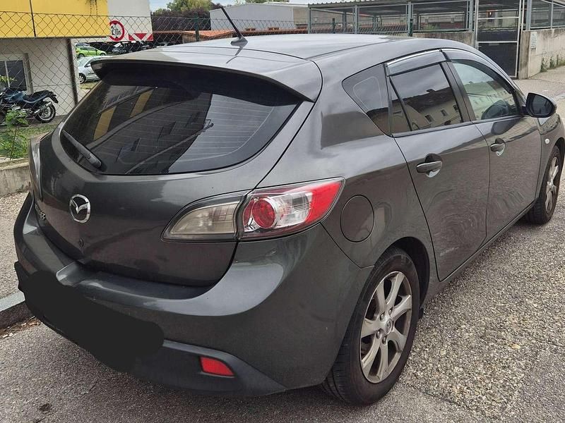 Gebraucht Mazda 3 Inclusive 109 PS (80 kW) 2010 Grau Limousine