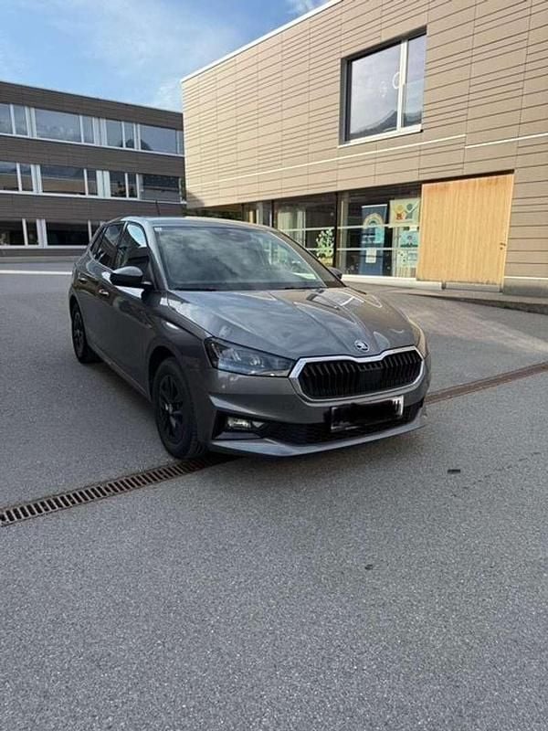 Gebraucht Skoda Fabia Ambition 95 PS (69 kW) 2022 Grau Kleinwagen