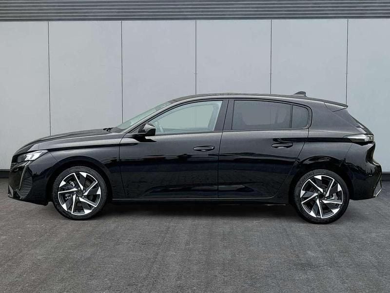 Neu Peugeot 308 Allure 131 PS (96 kW) 2025 Schwarz Limousine
