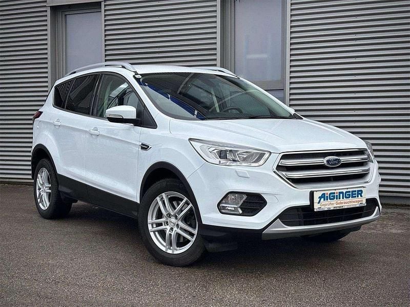 Weiß Gebraucht 2019 Ford Kuga Titanium SUV | € 16.400 (Guter Preis) - Bild 1/4