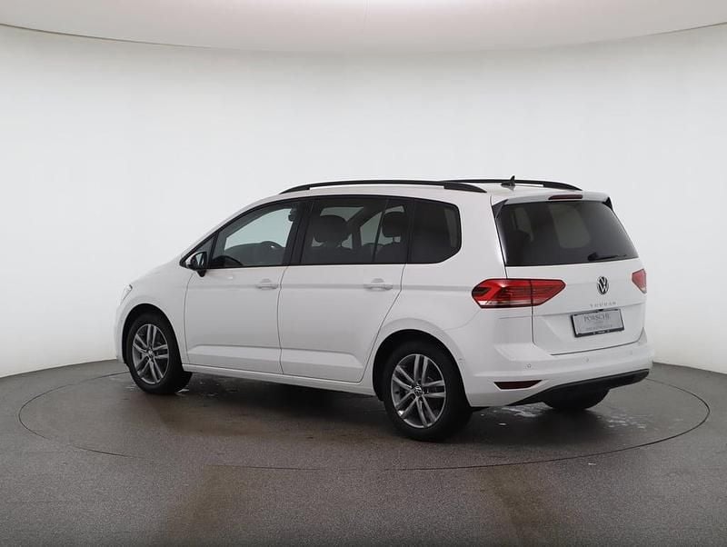 Gebraucht VW Touran 150 PS (110 kW) 2025 Weiss  normal Van / Kleinbus