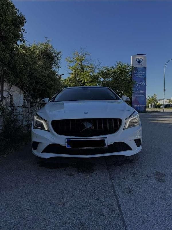 Gebraucht 2013 Mercedes CLA200 AMG line Coupé | € 15.500 (Superpreis) - Bild 1/4