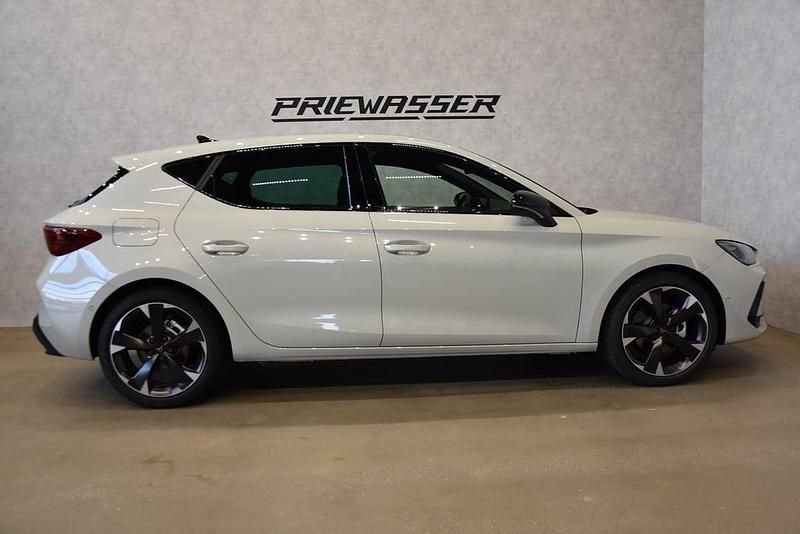 Gebraucht Cupra Leon 150 PS (110 kW) 2026 Hellgrau  metallic