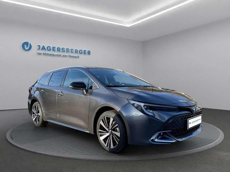 Neu Toyota Corolla Active 98 PS (72 kW) 2026 Kombi