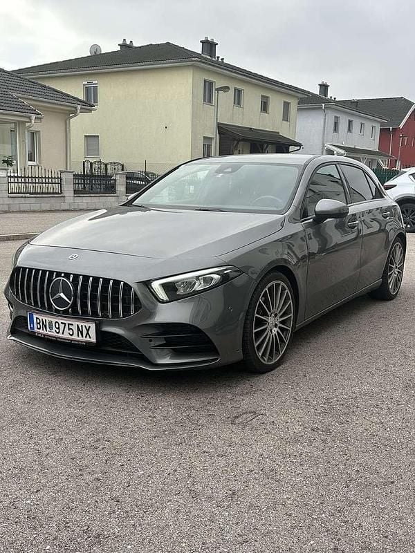 Gebraucht Mercedes A180 116 PS (85 kW) 2018 Limousine