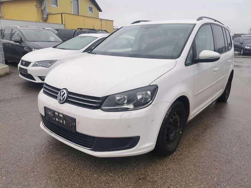 Gebraucht VW Touran Comfortline 105 PS (77 kW) 2012 Weiß Van / Kleinbus