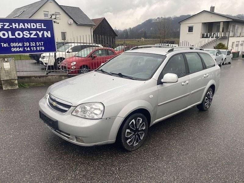 Silber Gebraucht 2010 Chevrolet Nubira Kombi | € 790 - Bild 1/4