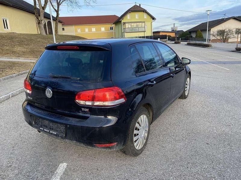 Gebraucht VW Golf VII Match 105 PS (77 kW) 2012 Limousine