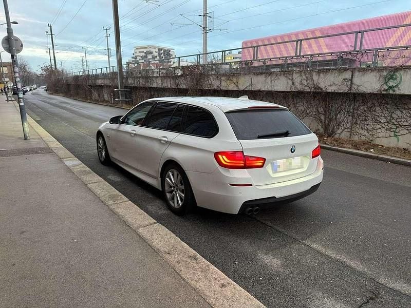 Gebraucht BMW 530 M Sport 258 PS (189 kW) 2015 Weiß Kombi