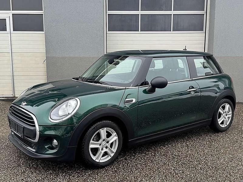 Gebraucht Mini ONE Hatch 102 PS (75 kW) 2017 Grün Kleinwagen