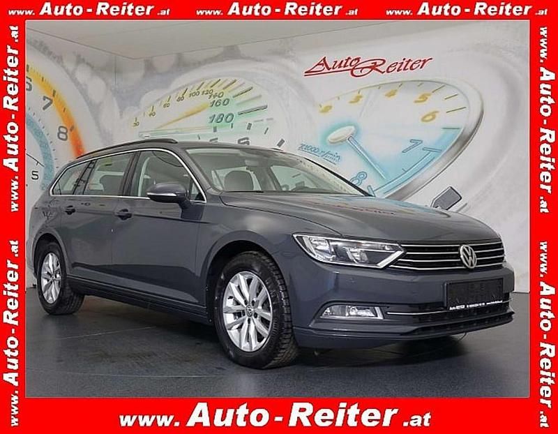 Gebraucht VW Passat Comfortline 150 PS (110 kW) 2017 Uranograu Kombi