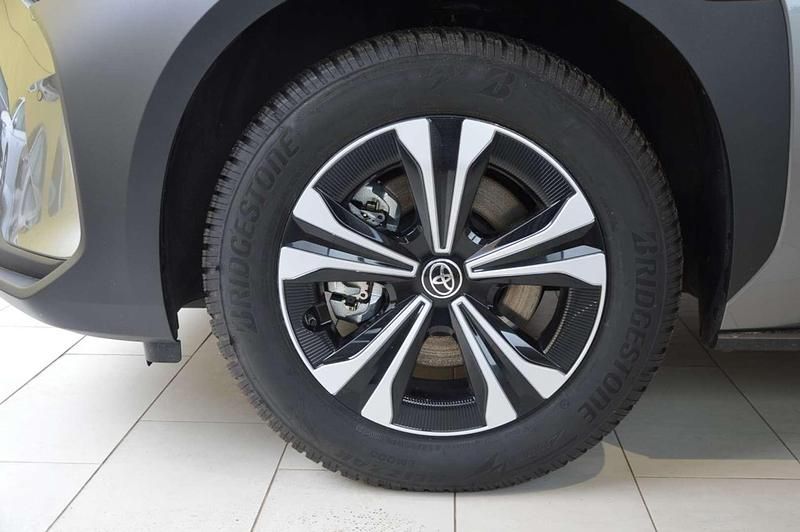 Gebraucht Toyota bZ4X 150 kW (204 PS) 2022 Silber  metallic SUV