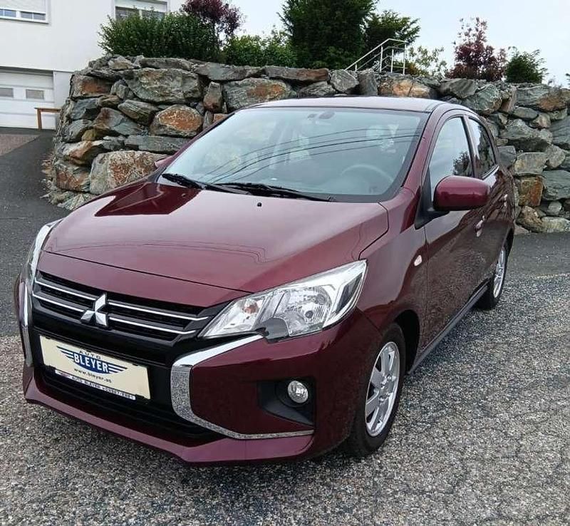 Rot Gebraucht 2021 Mitsubishi Space Star Inform Limousine | € 7.990 (Fairer Preis) - Bild 1/4