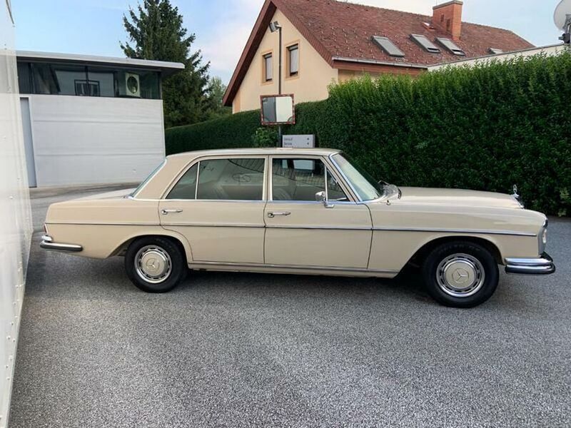 Gebraucht Mercedes 280 159 PS (116 kW) 1968 Limousine