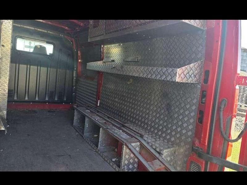 Gebraucht Renault Master 131 PS (96 kW) 2018 Rot Limousine