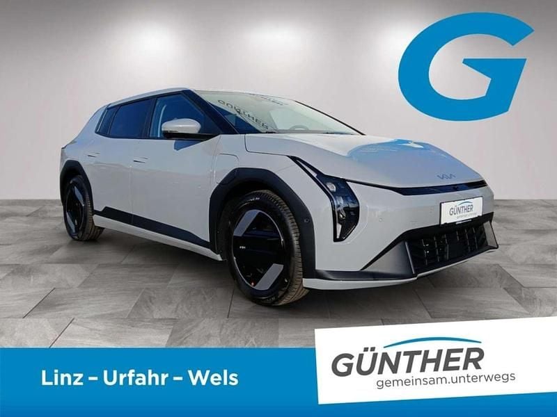 Neu Kia EV4 Plus 150 kW (204 PS) 2025 Grau Kleinwagen