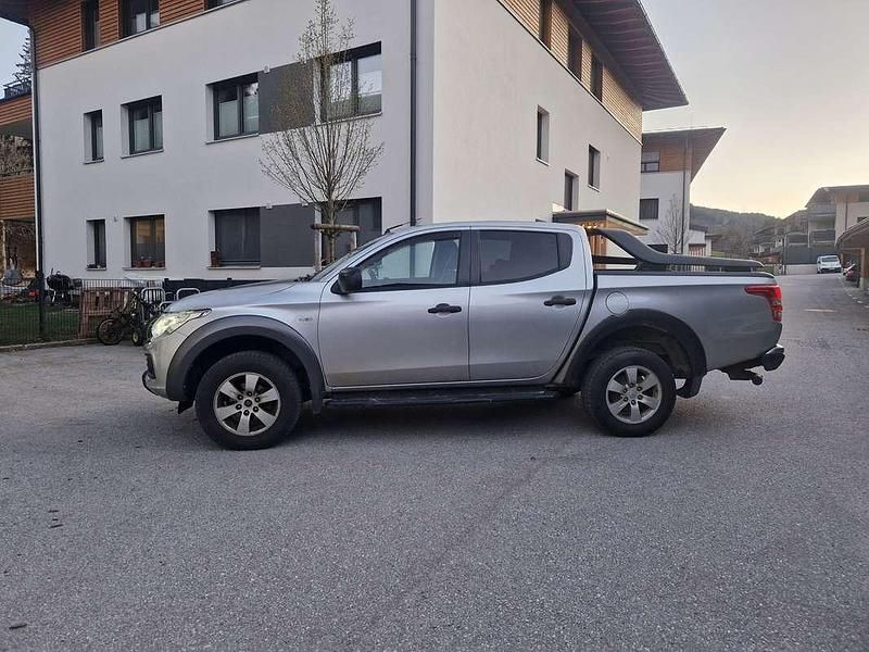 Grau Gebraucht 2018 Fiat Fullback Abholung | € 25.000 - Bild 1/4