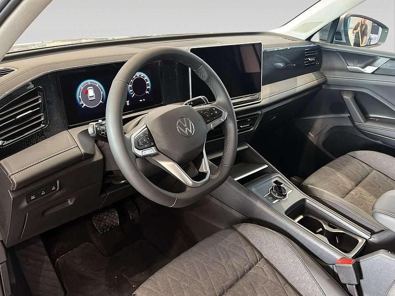 Gebraucht VW Tiguan 193 PS (141 kW) 2025 Silber SUV