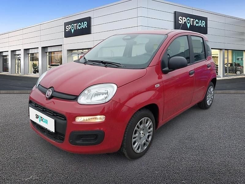 Neu Fiat Panda 69 PS (50 kW) 2025 Rot Limousine