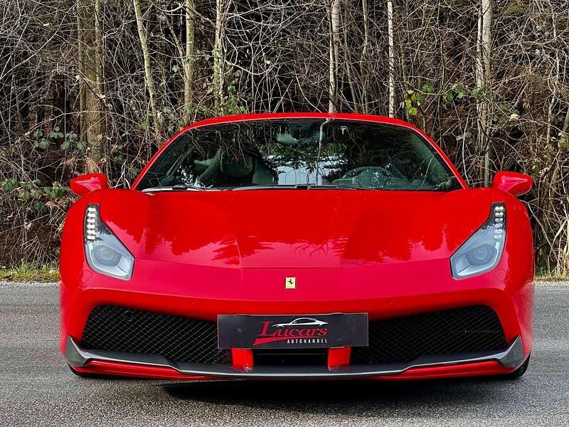 Gebraucht Ferrari 488 669 PS (492 kW) 2015 Rot Coupé