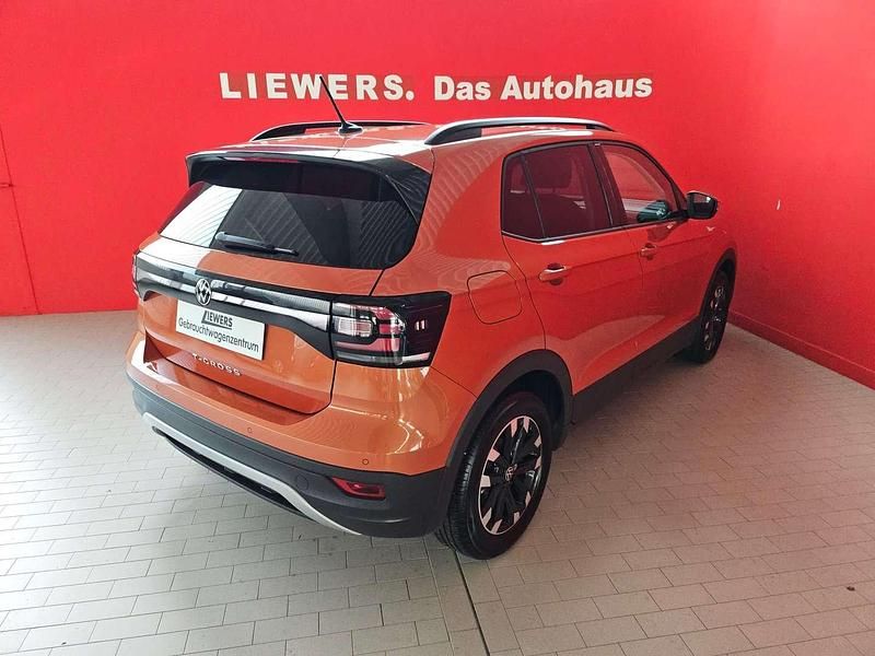 Gebraucht VW T-Cross Life 110 PS (80 kW) 2023 Orange SUV