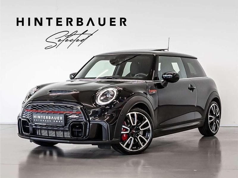 Schwarz Gebraucht 2023 Mini John Cooper Works Kleinwagen | € 34.990 (Fairer Preis) - Bild 1/3