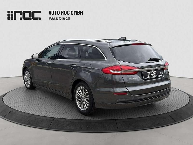 Gebraucht Ford Mondeo Titanium 150 PS (110 kW) 2022 Grau Kombi