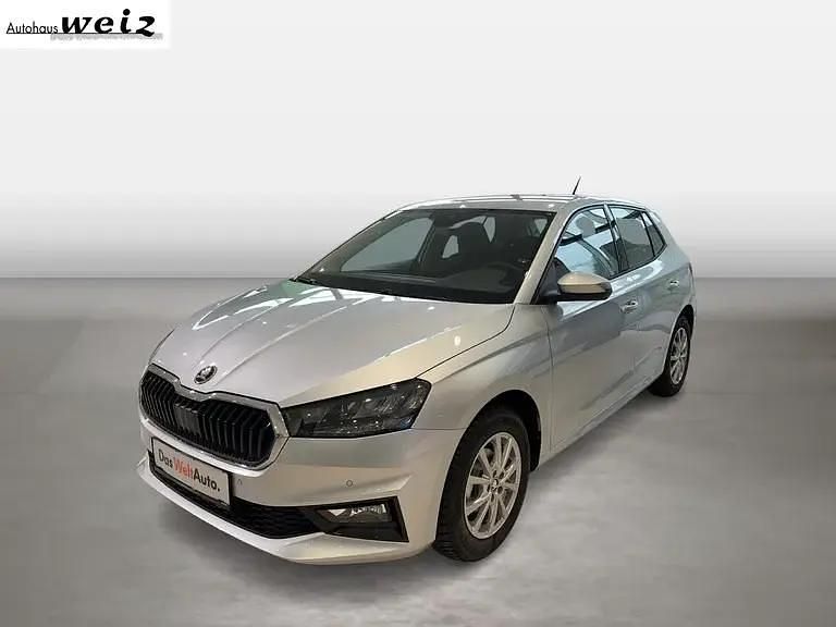 Silber metallic Gebraucht 2025 Skoda Fabia Selection | € 21.790 (Fairer Preis) - Bild 1/4