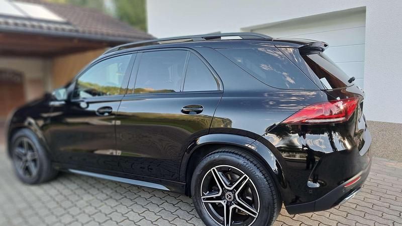 Gebraucht Mercedes GLE300 AMG 245 PS (180 kW) 2019 Schwarz SUV