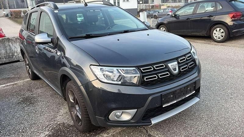 Gebraucht Dacia Logan MCV Stepway 90 PS (66 kW) 2017 Grau Kombi