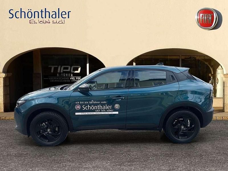 Gebraucht Alfa Romeo Junior 136 PS (100 kW) 2025 Grün SUV