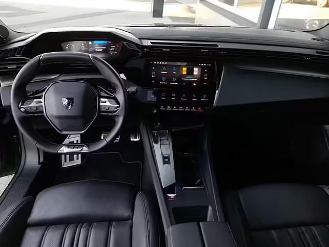 Gebraucht Peugeot 308 GT-line 180 PS (132 kW) 2023 Olivgrün metallic Kombi