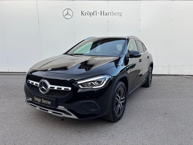 Gebraucht Mercedes GLA200 Progressive 150 PS (110 kW) 2023 Schwarz SUV