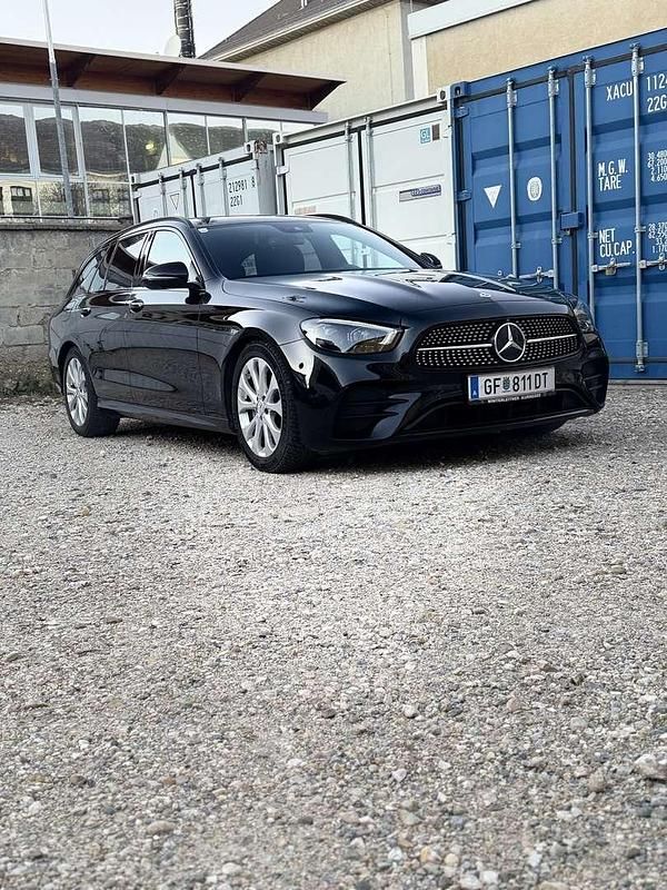 Gebraucht Mercedes E200 AMG line 160 PS (117 kW) 2020 Schwarz Kombi