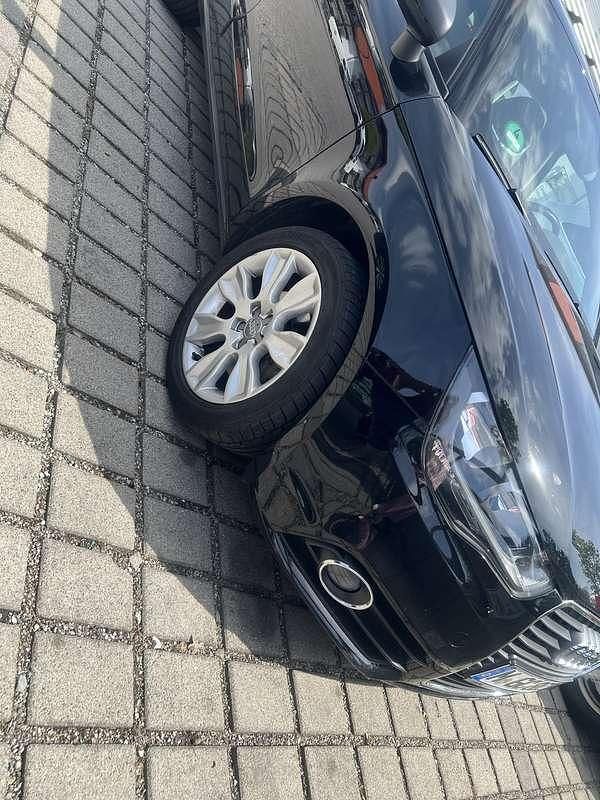 Gebraucht 2012 Audi A1 Sportback Ambition Kleinwagen | € 10.200 (Superpreis) - Bild 1/4