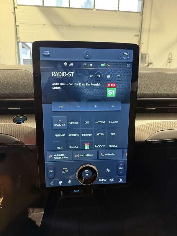 Gebraucht Ford Mustang Mach-E Standard Range 197 kW (269 PS) 2021 Silber SUV