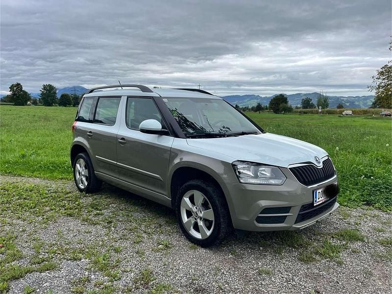 Gebraucht Skoda Yeti Active 110 PS (80 kW) 2016 Weiß SUV