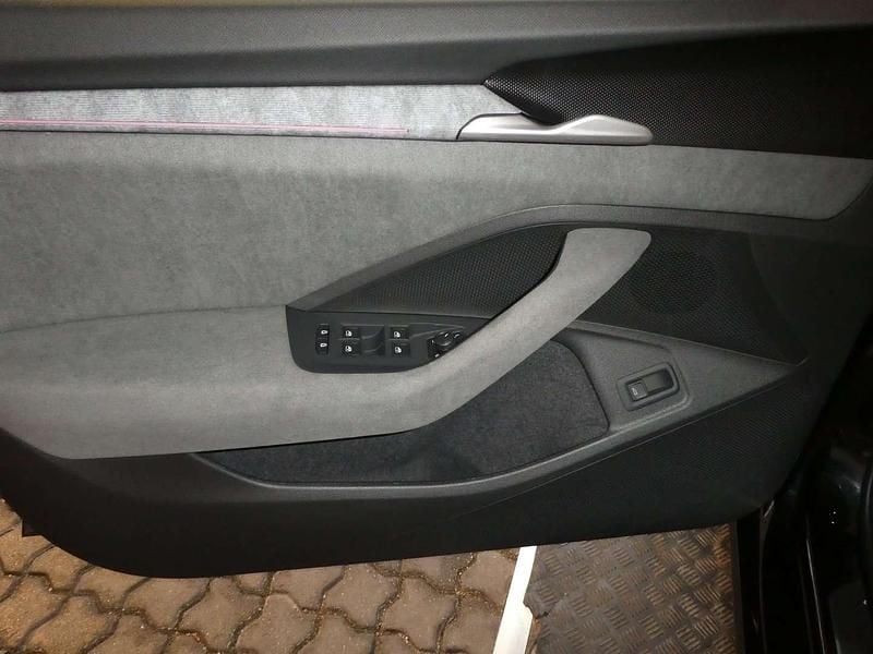 Gebraucht Skoda Superb Selection 150 PS (110 kW) 2024 Schwarz Kombi