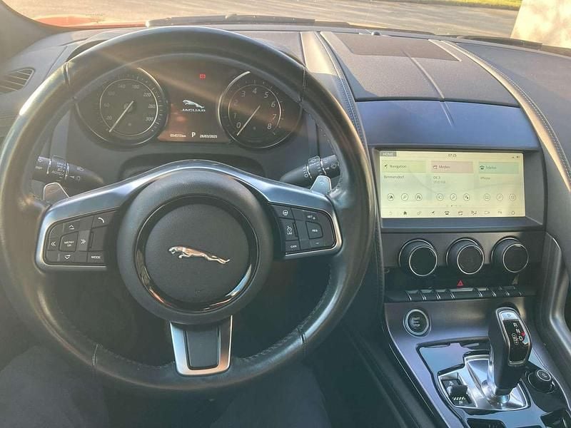 Gebraucht Jaguar F-Type 300 PS (220 kW) 2018 Rot Cabrio