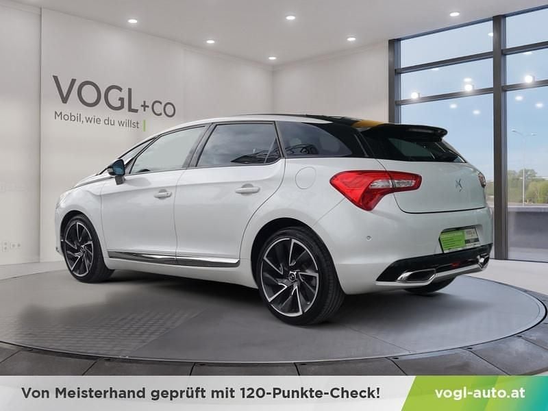 Gebraucht DS Automobiles DS5 181 PS (133 kW) 2017 Weiß Kleinwagen