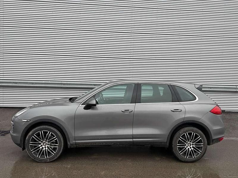Gebraucht Porsche Cayenne 239 PS (175 kW) 2011 Grau SUV