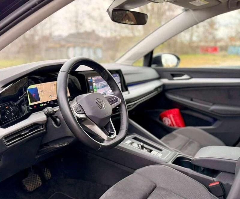 Gebraucht VW Golf VIII Life 116 PS (85 kW) 2022 Schwarz Limousine