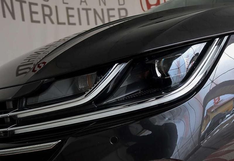Gebraucht VW Arteon 150 PS (110 kW) 2023 Grau Kombi