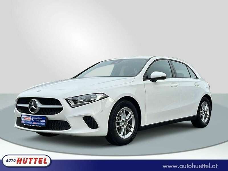 Weiß Gebraucht 2020 Mercedes A200 Limousine | € 26.990 (Teuer) - Bild 1/4