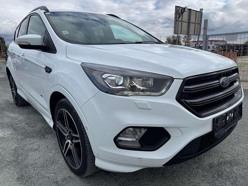 Gebraucht Ford Kuga ST-Line 150 PS (110 kW) 2017 Weiß SUV