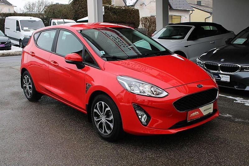 Gebraucht Ford Fiesta Trend 95 PS (69 kW) 2020 Rot Limousine